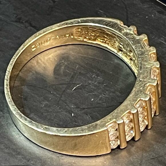 14k Solid Gold and CZ Ring made in Canada Size 8 - Picture 5 of 5